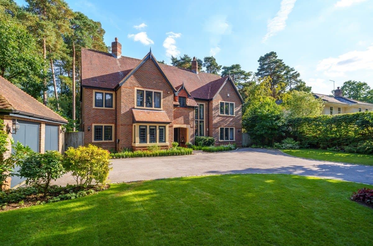 Knights Property Services | Estate Agents & Letting Agents in Camberley — photo from its Google Maps listing